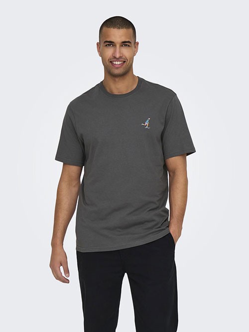 Camiseta Only and Sons Abe Life Reg Magnet 22030582 Camiseta Only and Sons Abe Life Reg Magnet 22030582
