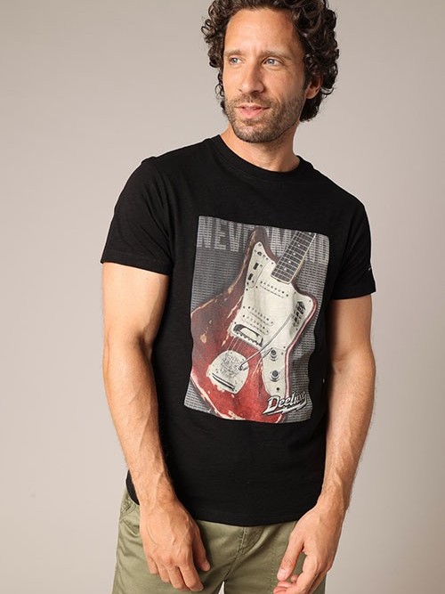 Camiseta Deeluxe Stardust Black